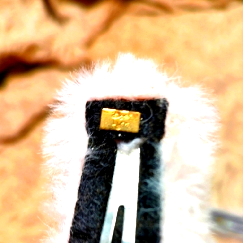 🌷NWOT Neiman Marcus Precious Powder Pink Faux Fur Pearl Rhinestone Barrette Set - Picture 9 of 10